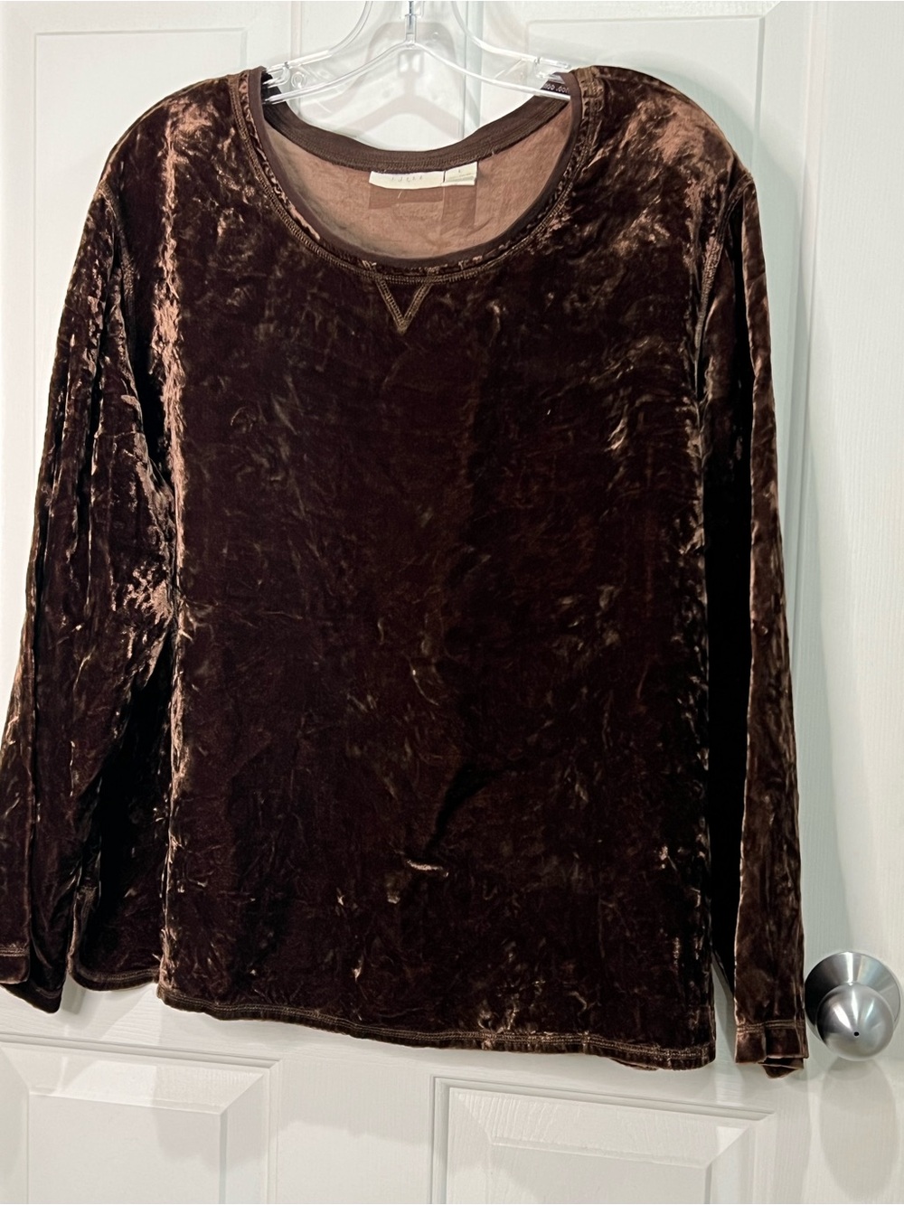 J Jill crushed brown velvet pullover long sleeve top. Size L. Comfort classic